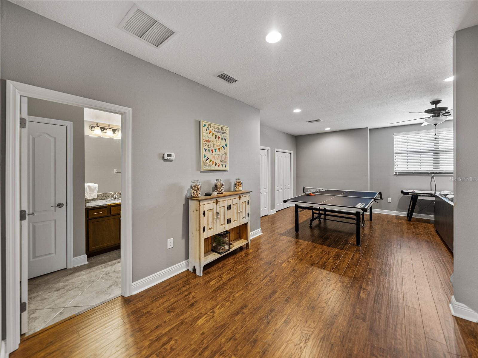 STARLING RIDGE - Residential