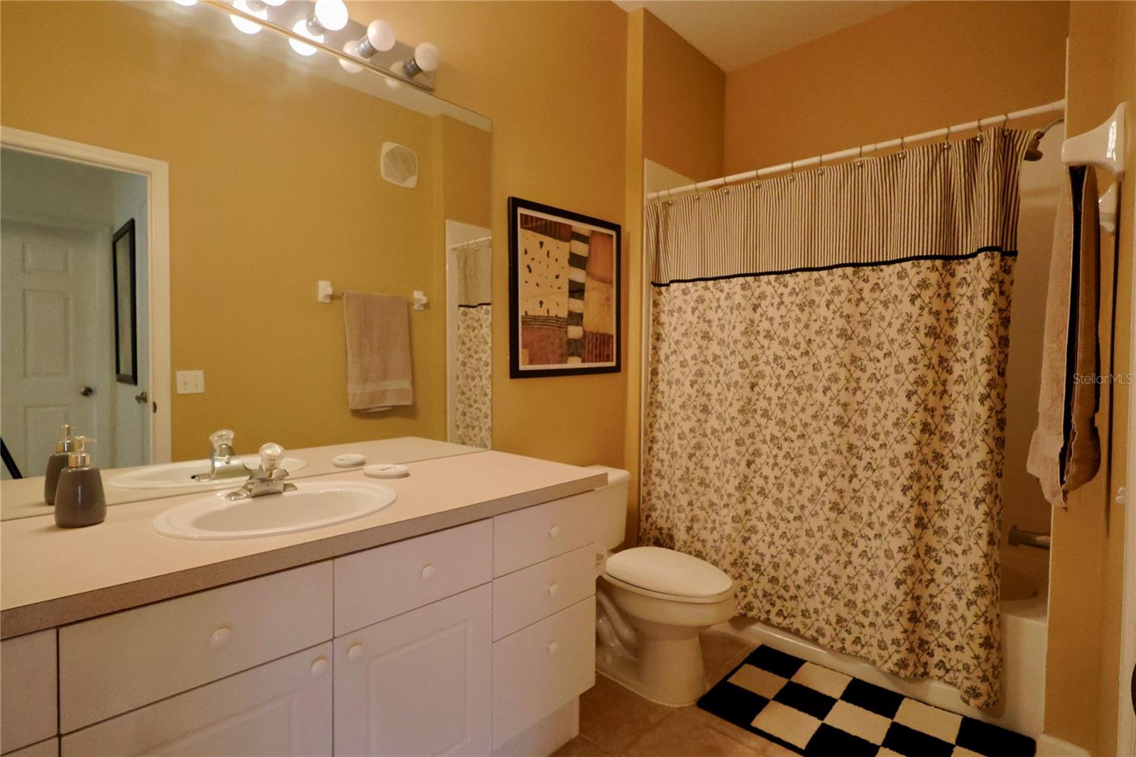 WYNDHAM PALMS CONDO PH 9 - Residential