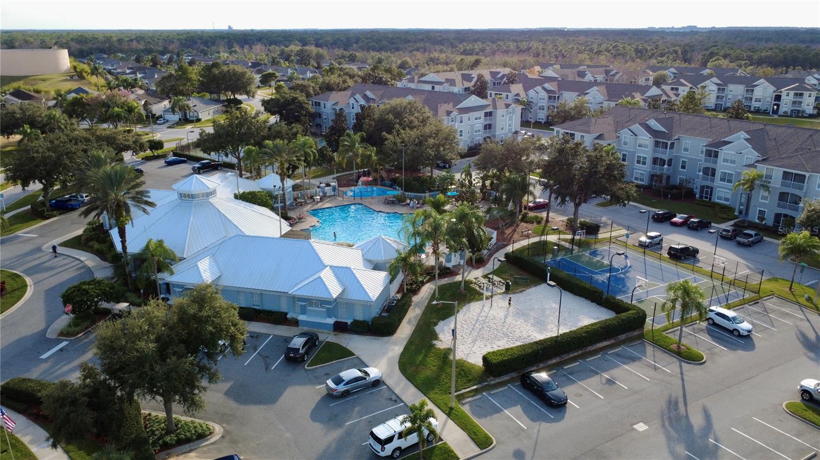 WYNDHAM PALMS CONDO PH 9 - Residential