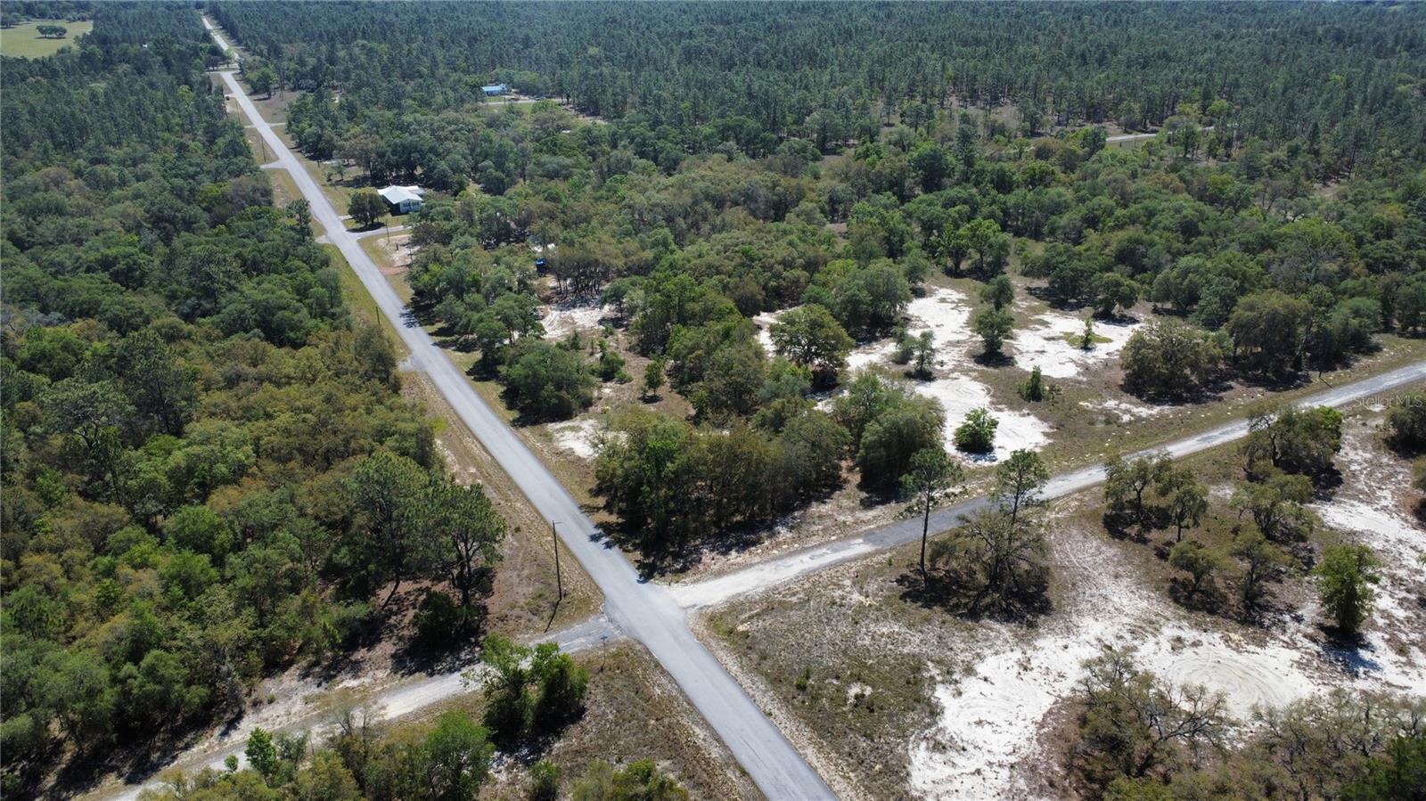 RAINBOW LAKES ESTATE - Land