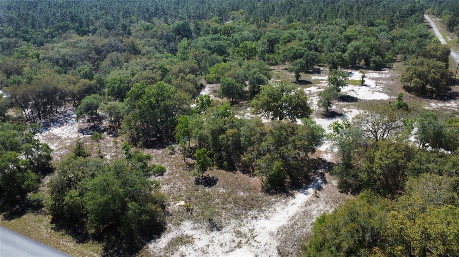 RAINBOW LAKES ESTATE - Land