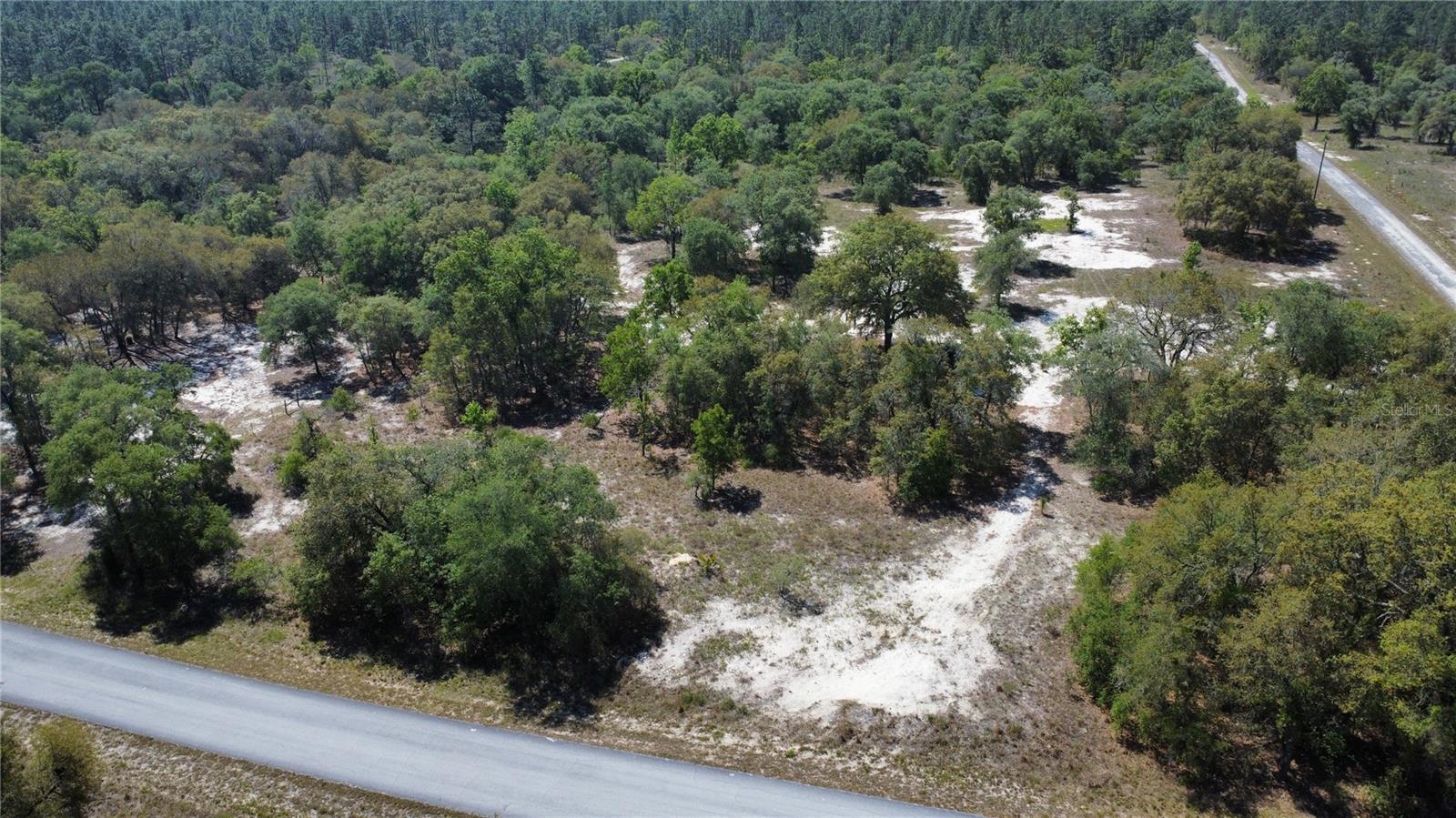 RAINBOW LAKES ESTATE - Land