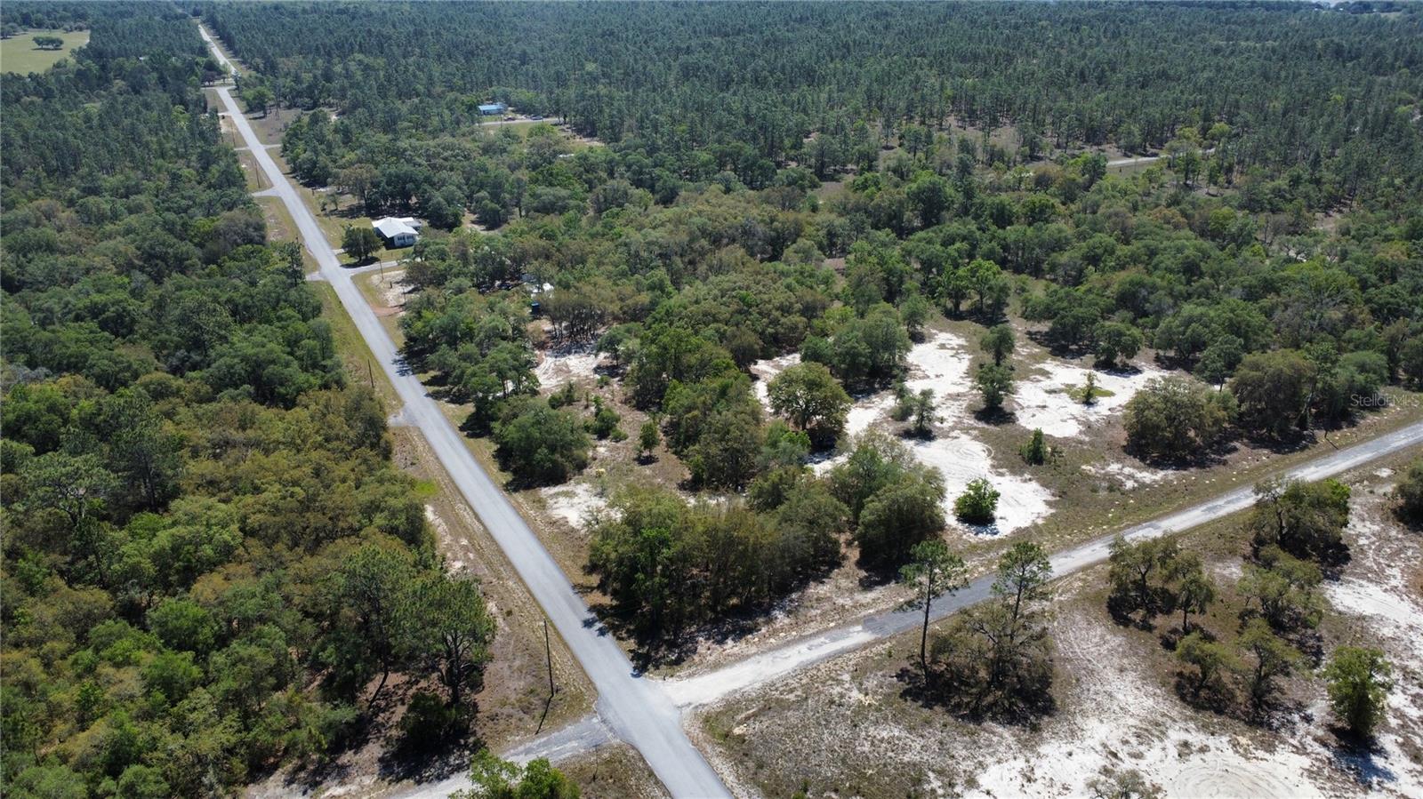 RAINBOW LAKES ESTATE - Land