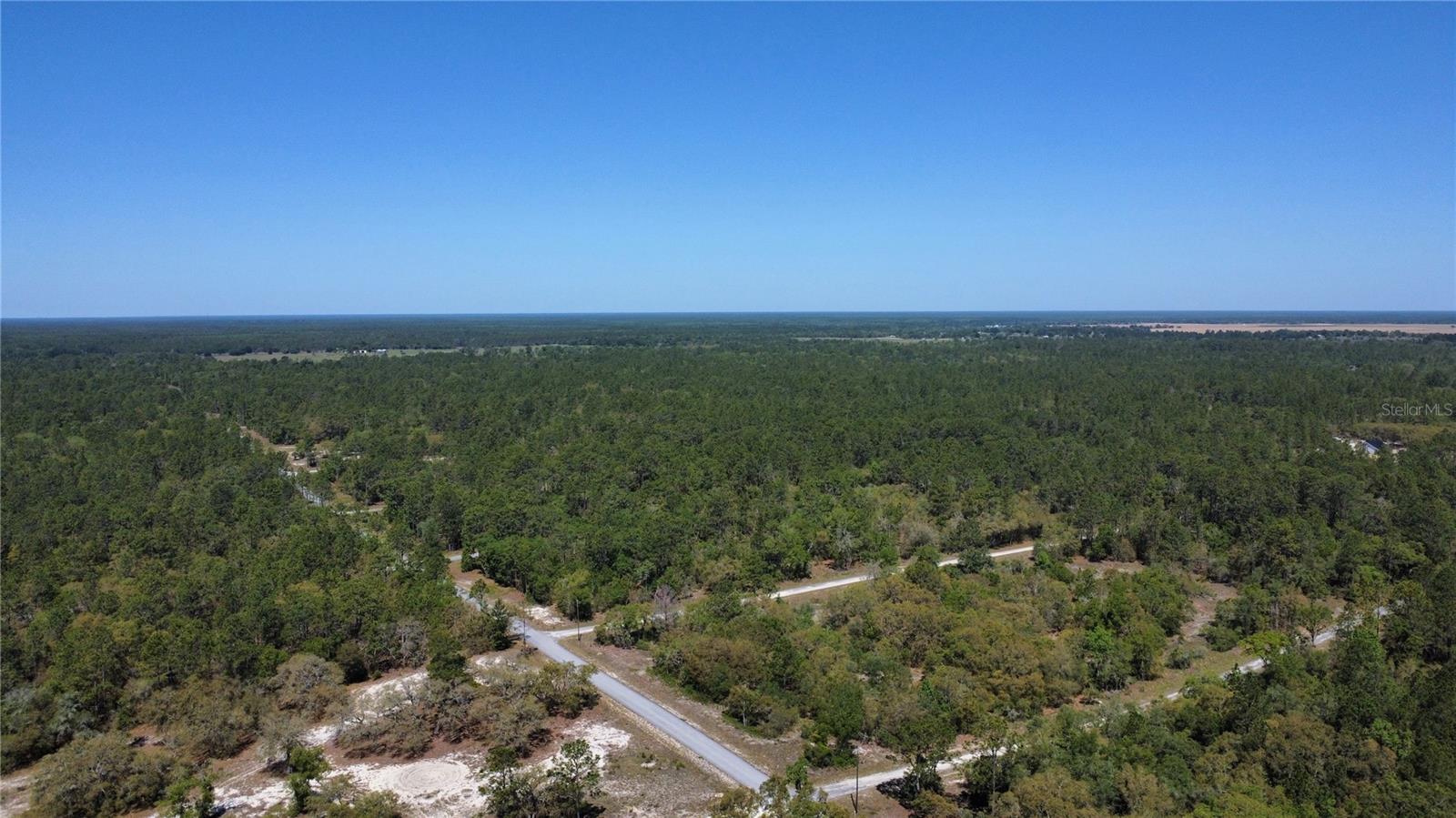 RAINBOW LAKES ESTATE - Land