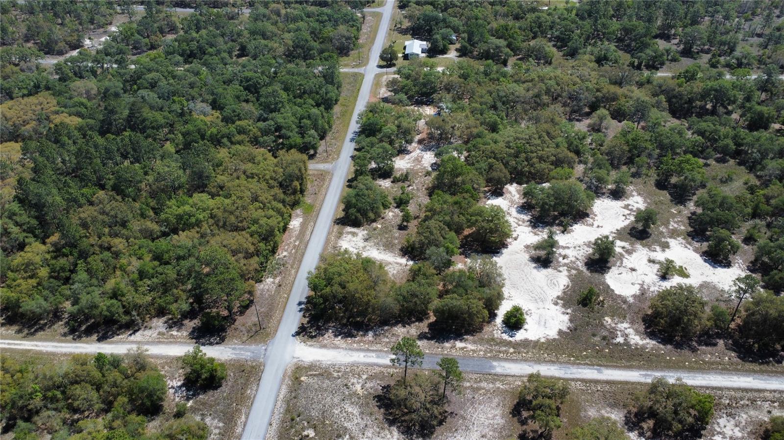 RAINBOW LAKES ESTATE - Land