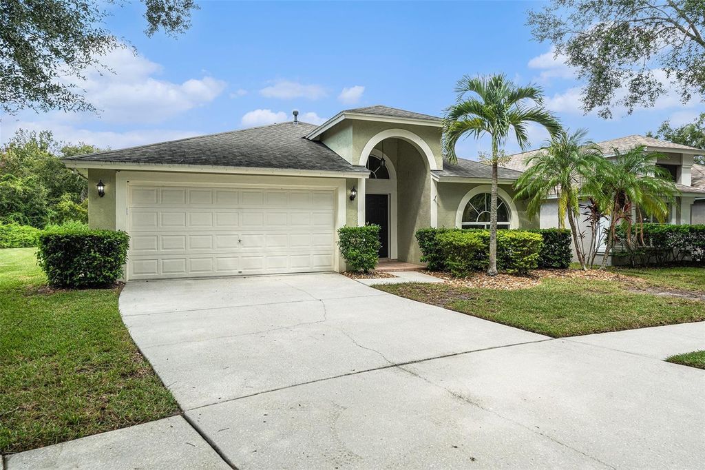 Photo of 4724 Preston Woods Dr, Valrico, FL 33596 (MLS # TB8427945)