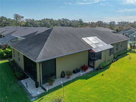 A home in LAKELAND