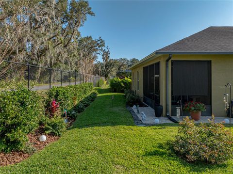 A home in LAKELAND