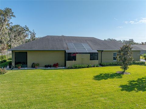 A home in LAKELAND