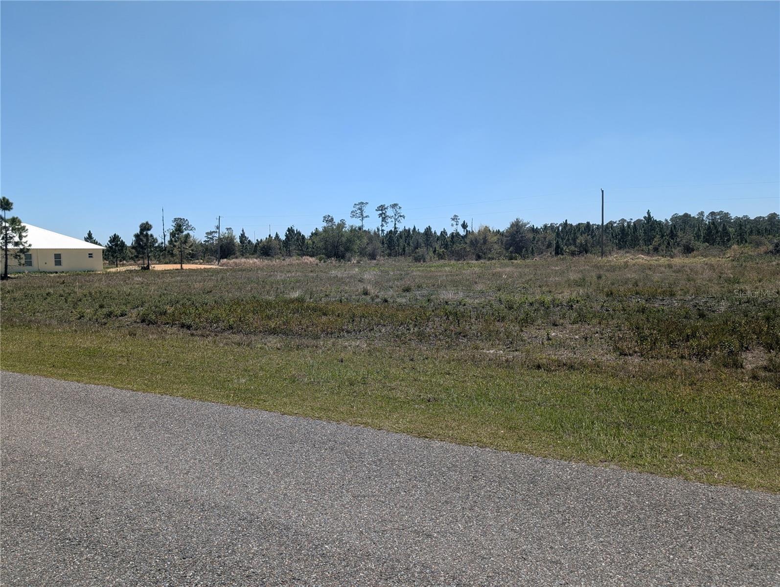 INDIAN LAKE ESTATES - Land