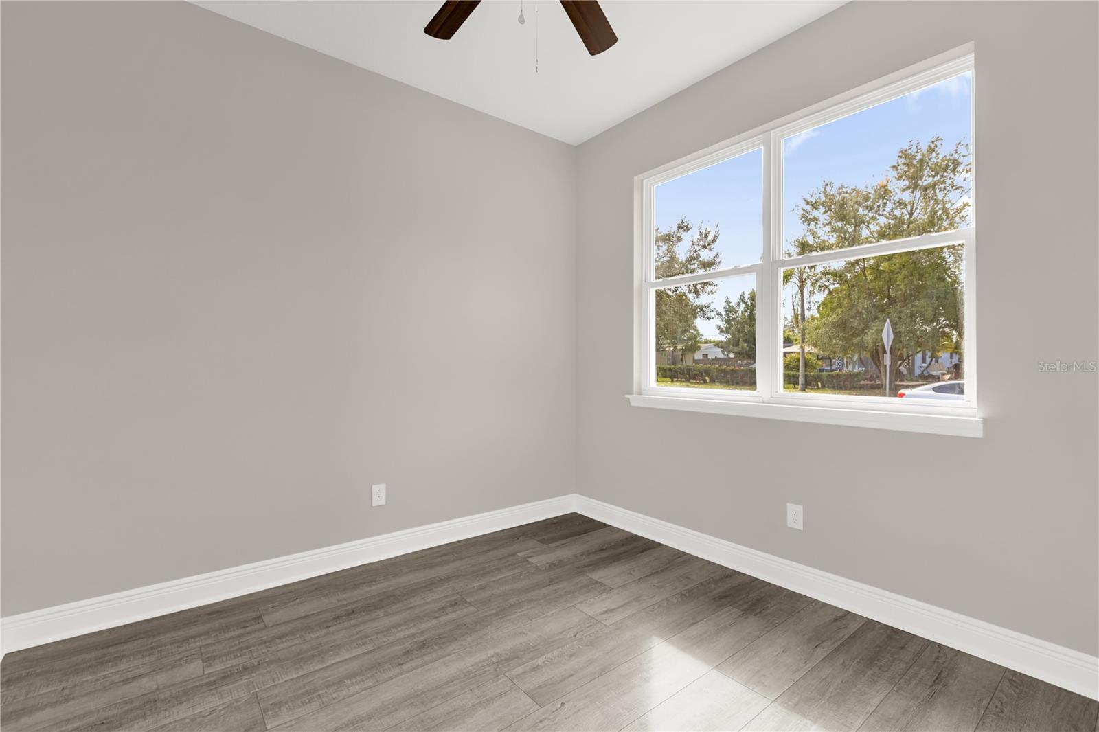 ACADEMY MANOR UNIT 01 - Residential