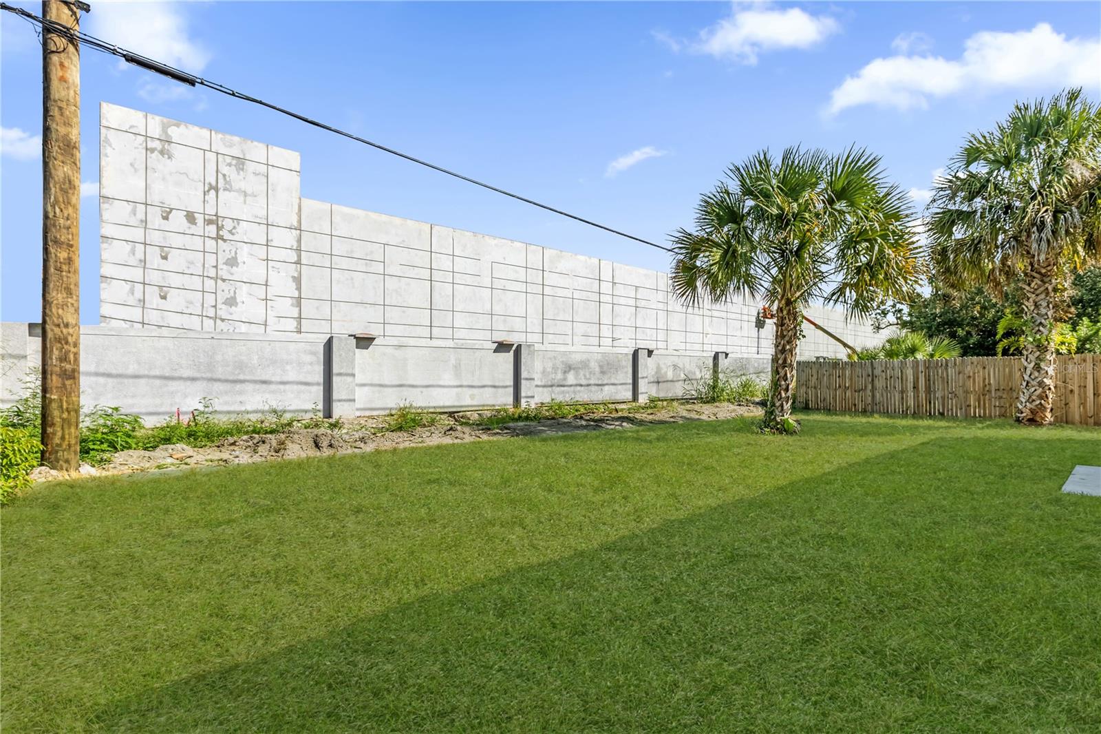 ACADEMY MANOR UNIT 01 - Residential