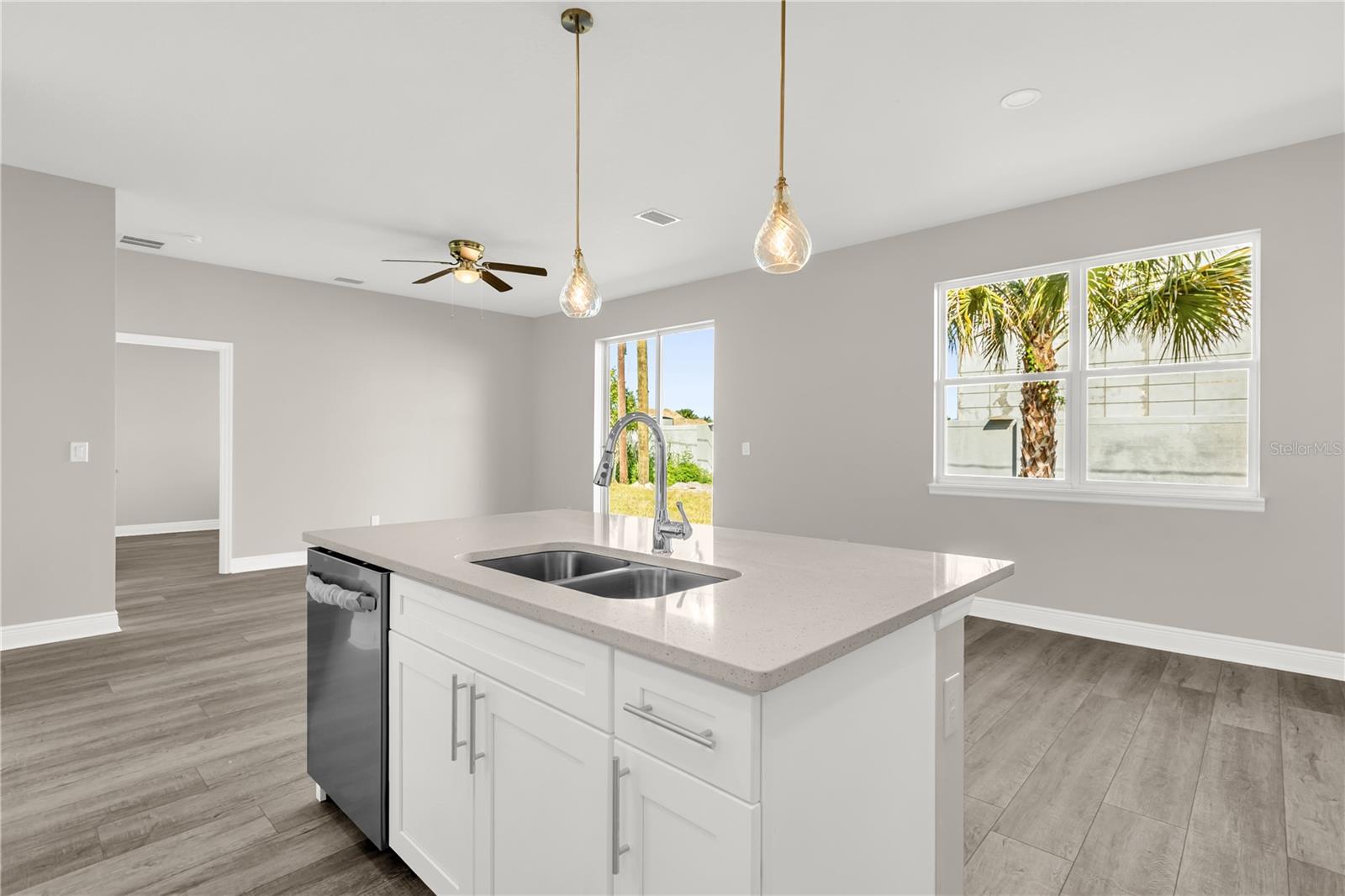 ACADEMY MANOR UNIT 01 - Residential