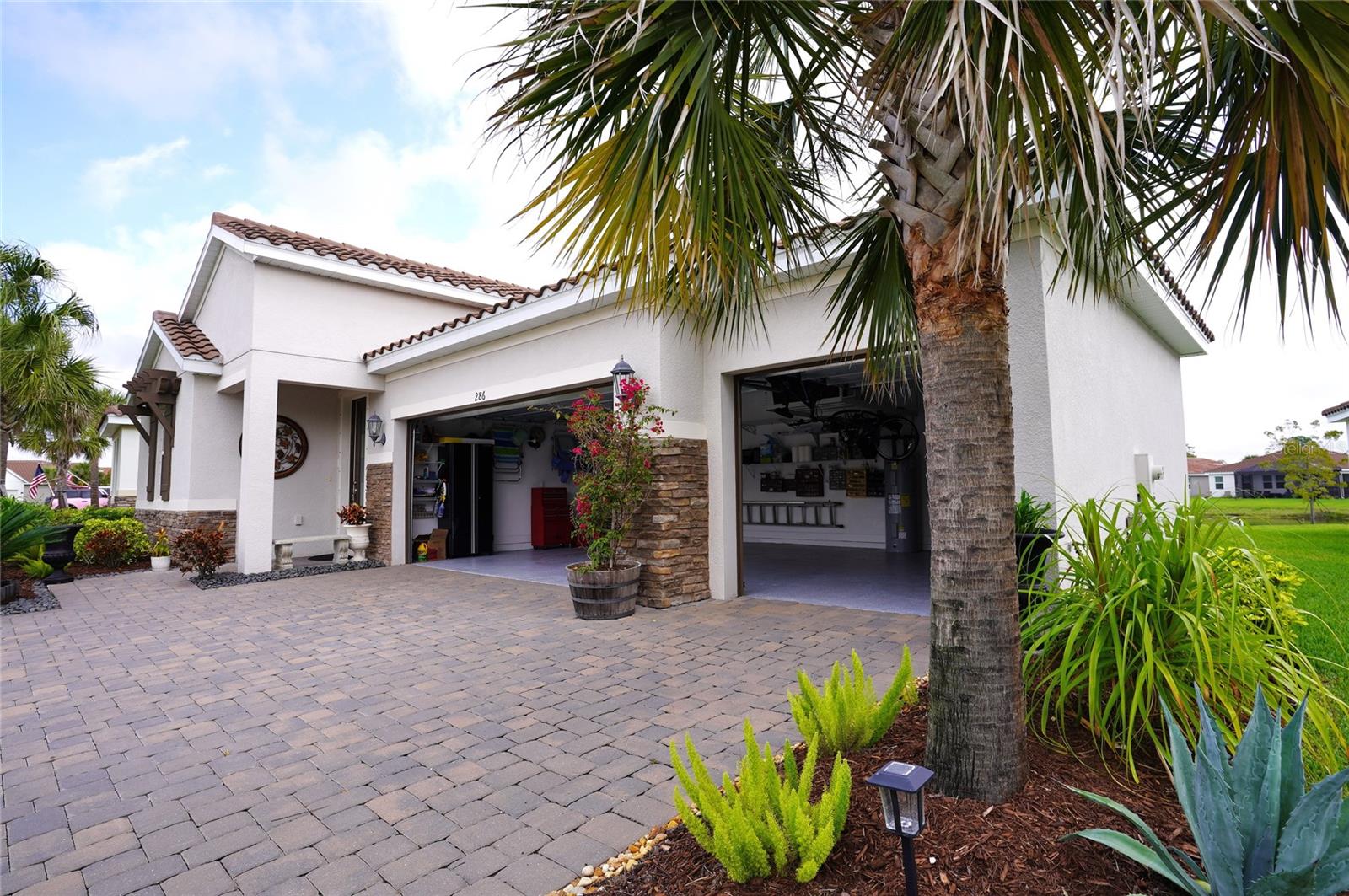 VENICE WOODLANDS PH 1 - Residential