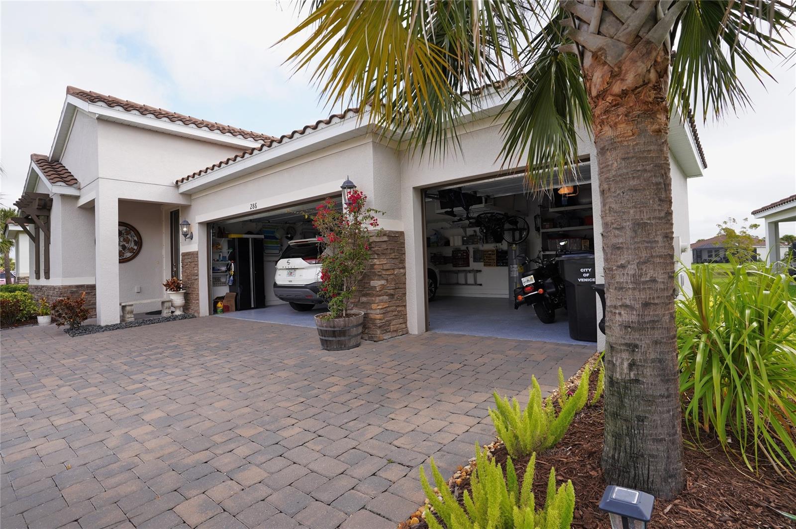 VENICE WOODLANDS PH 1 - Residential