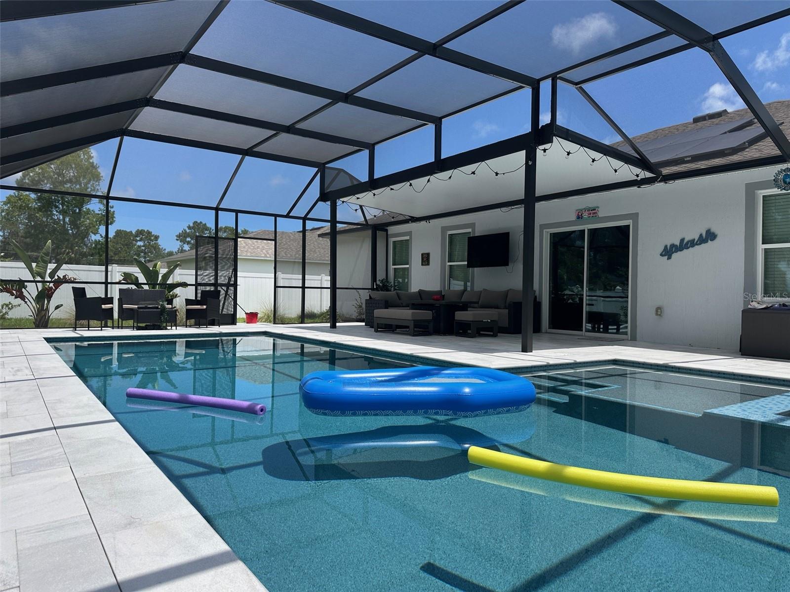 6 PINE BLUFF LANE