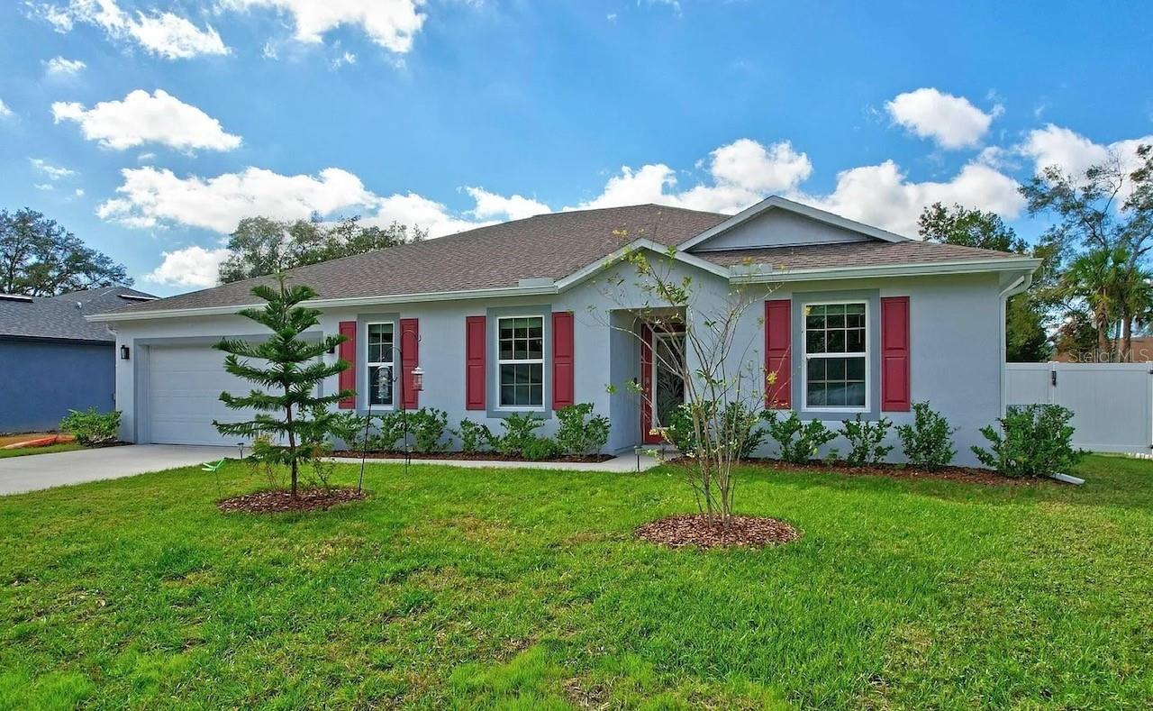 6 PINE BLUFF LANE