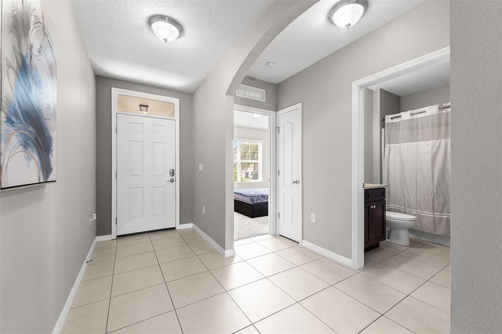 Photo of 412 Aberdeen Dr, Davenport, FL 33896 (MLS # O6395827)