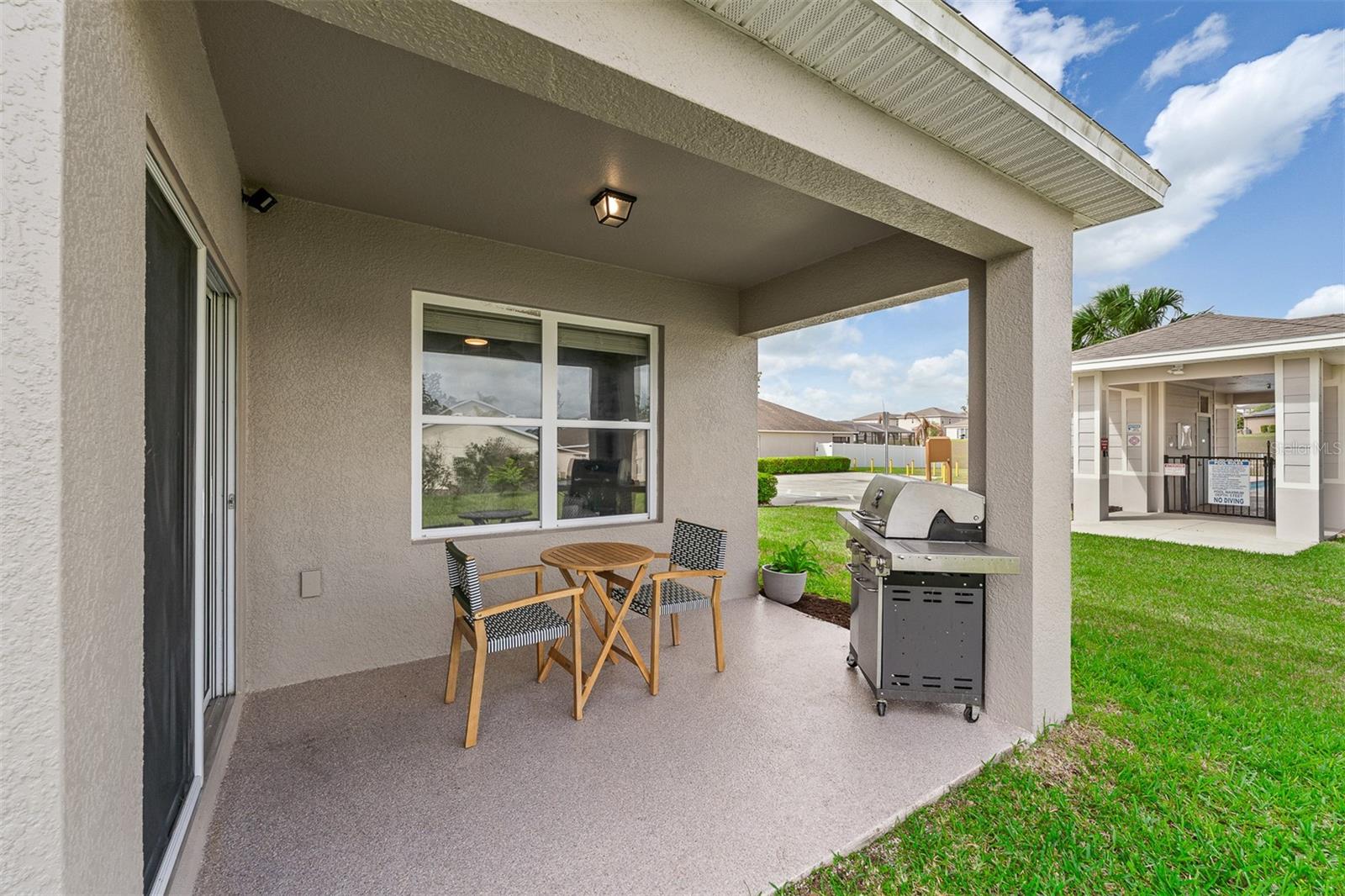 SUMMERS CORNER - Residential