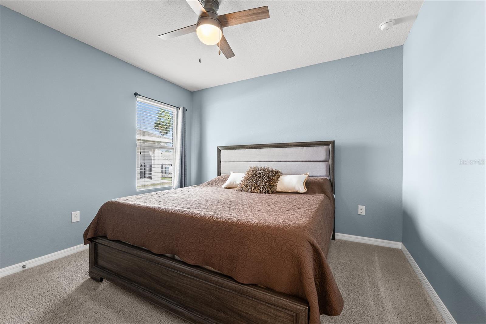 SUMMERS CORNER - Residential