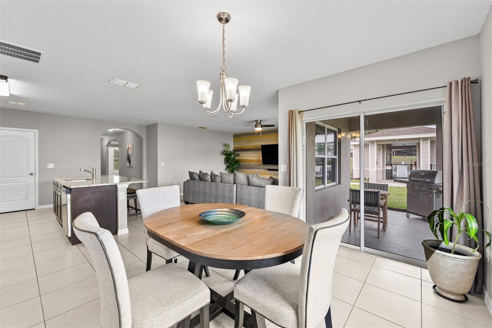 SUMMERS CORNER - Residential