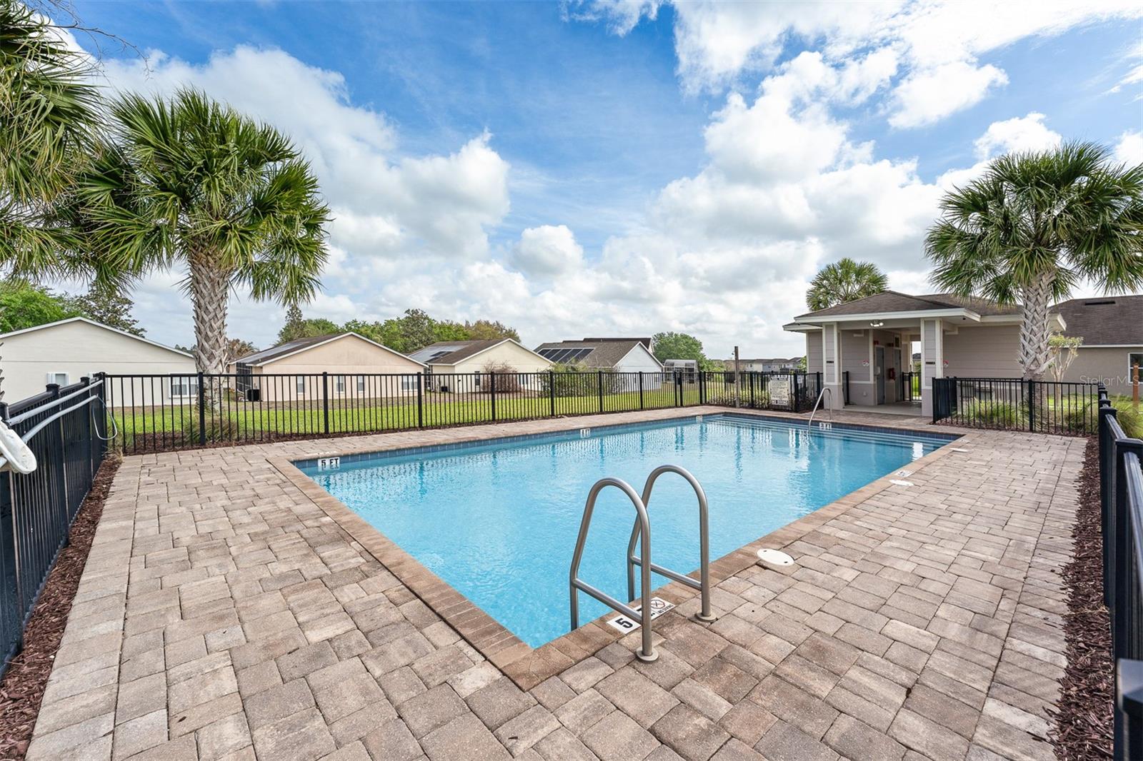 SUMMERS CORNER - Residential