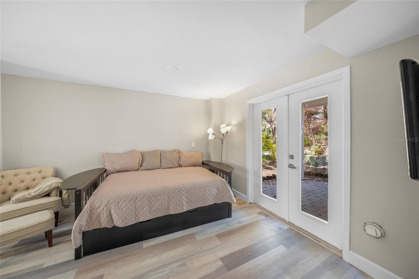 RIEGELS LANDING - Residential Lease