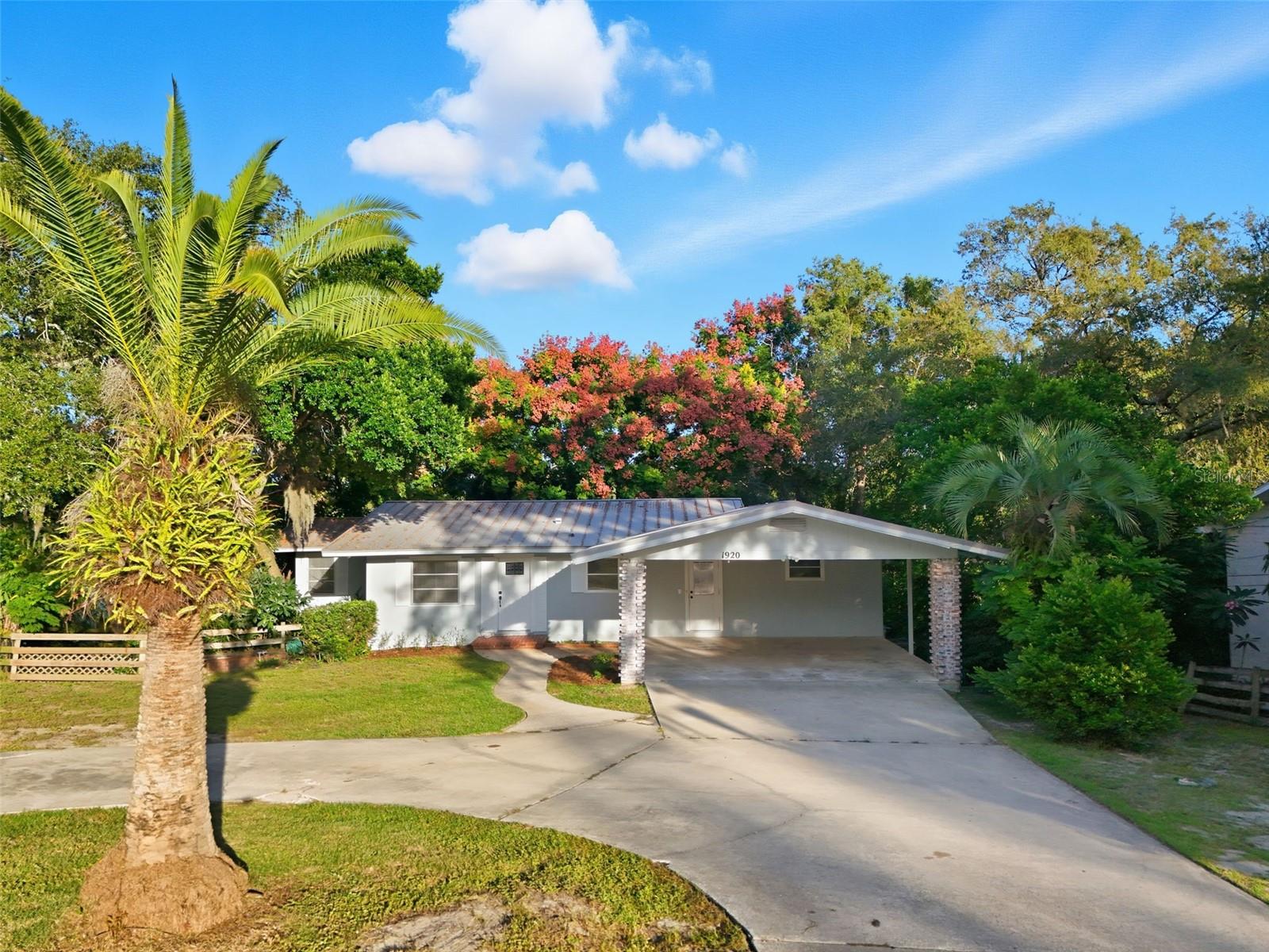 MOUNT DORA PINECREST SUB - Residential