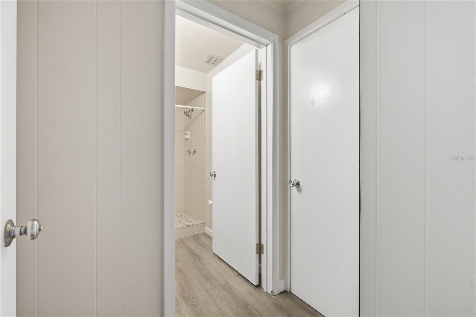 MOUNT DORA PINECREST SUB - Residential