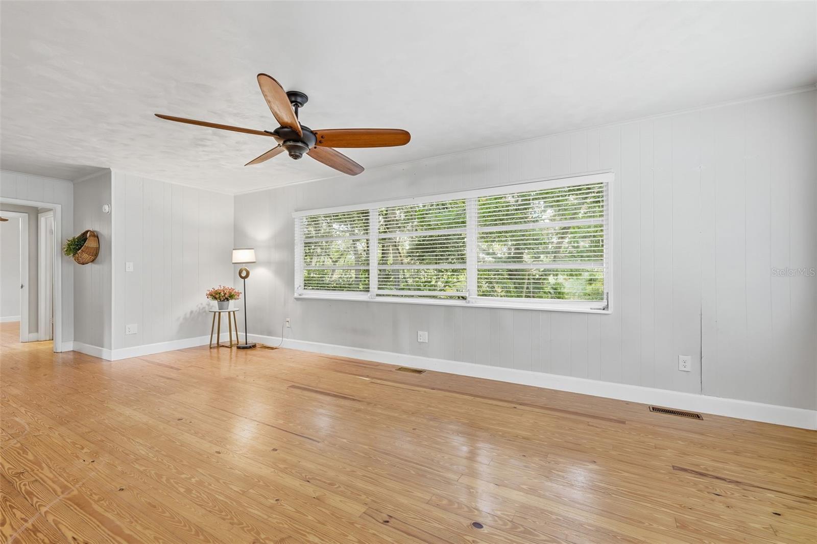 MOUNT DORA PINECREST SUB - Residential