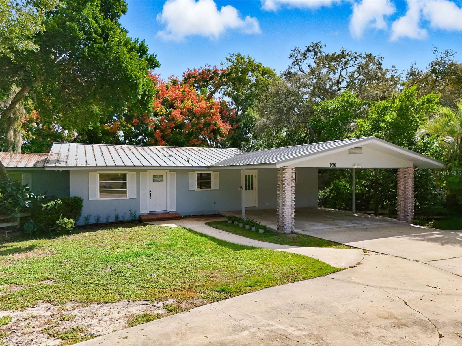 MOUNT DORA PINECREST SUB - Residential