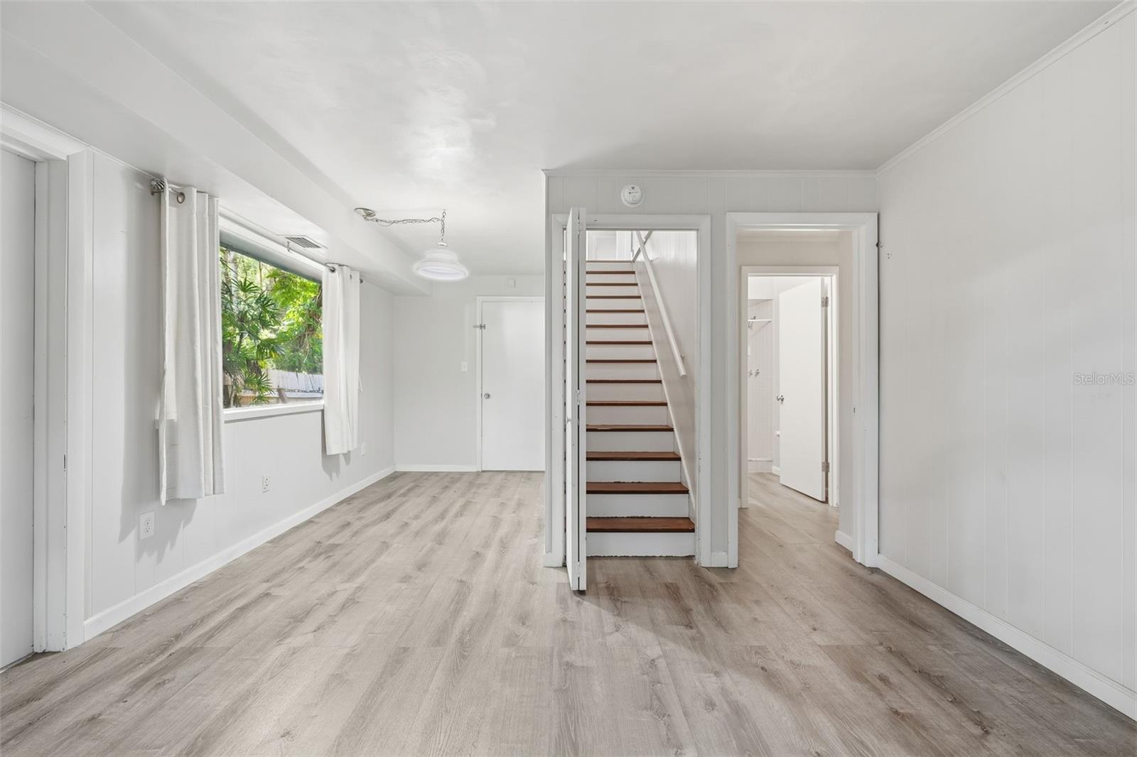 MOUNT DORA PINECREST SUB - Residential