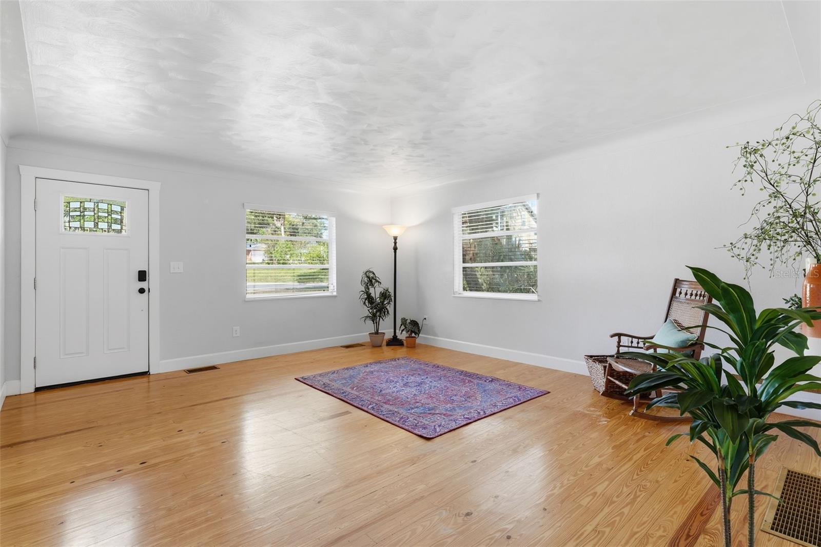 MOUNT DORA PINECREST SUB - Residential