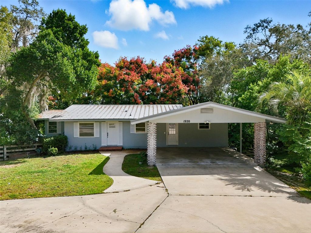 Photo of 1920 Normandy Drive, Mount Dora, FL 32757 (MLS # O6353432)