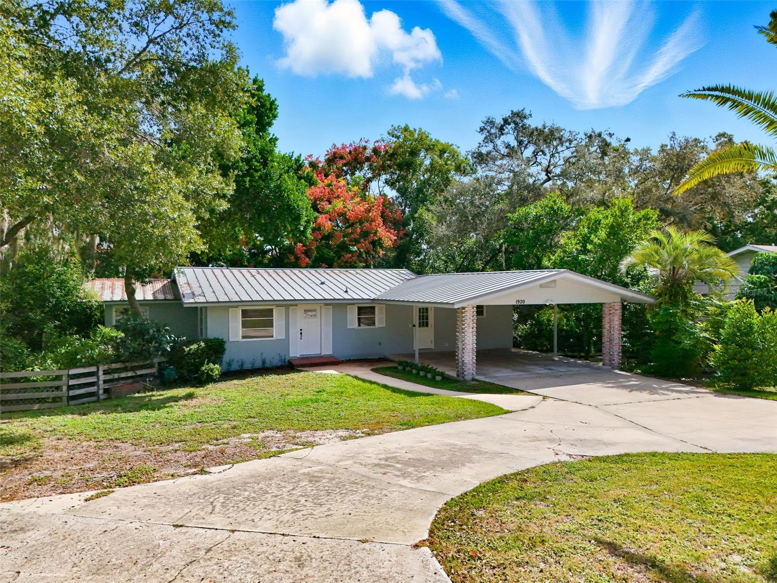MOUNT DORA PINECREST SUB - Residential