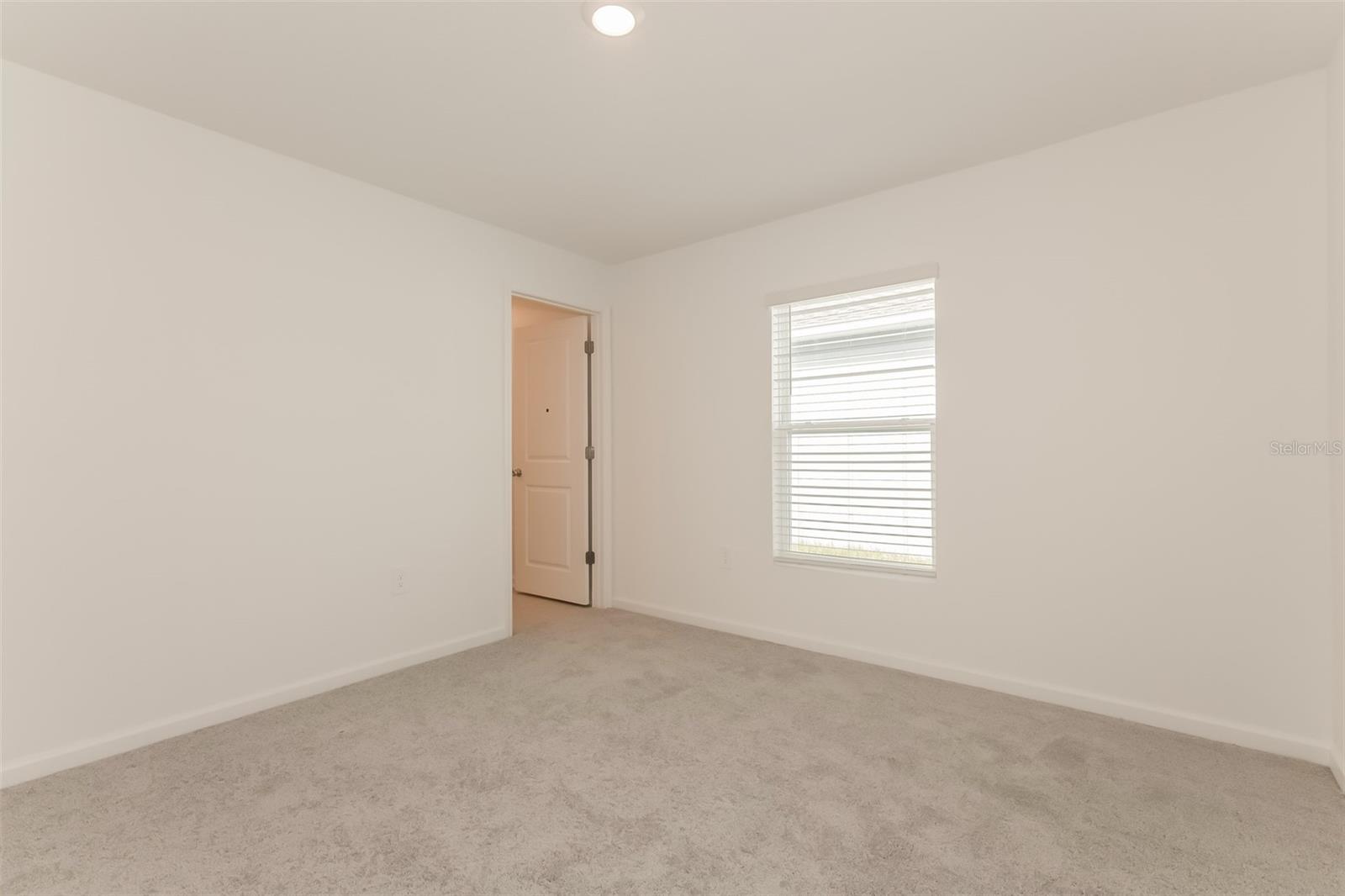 RANCHES/LK MCLEOD III - Residential Lease