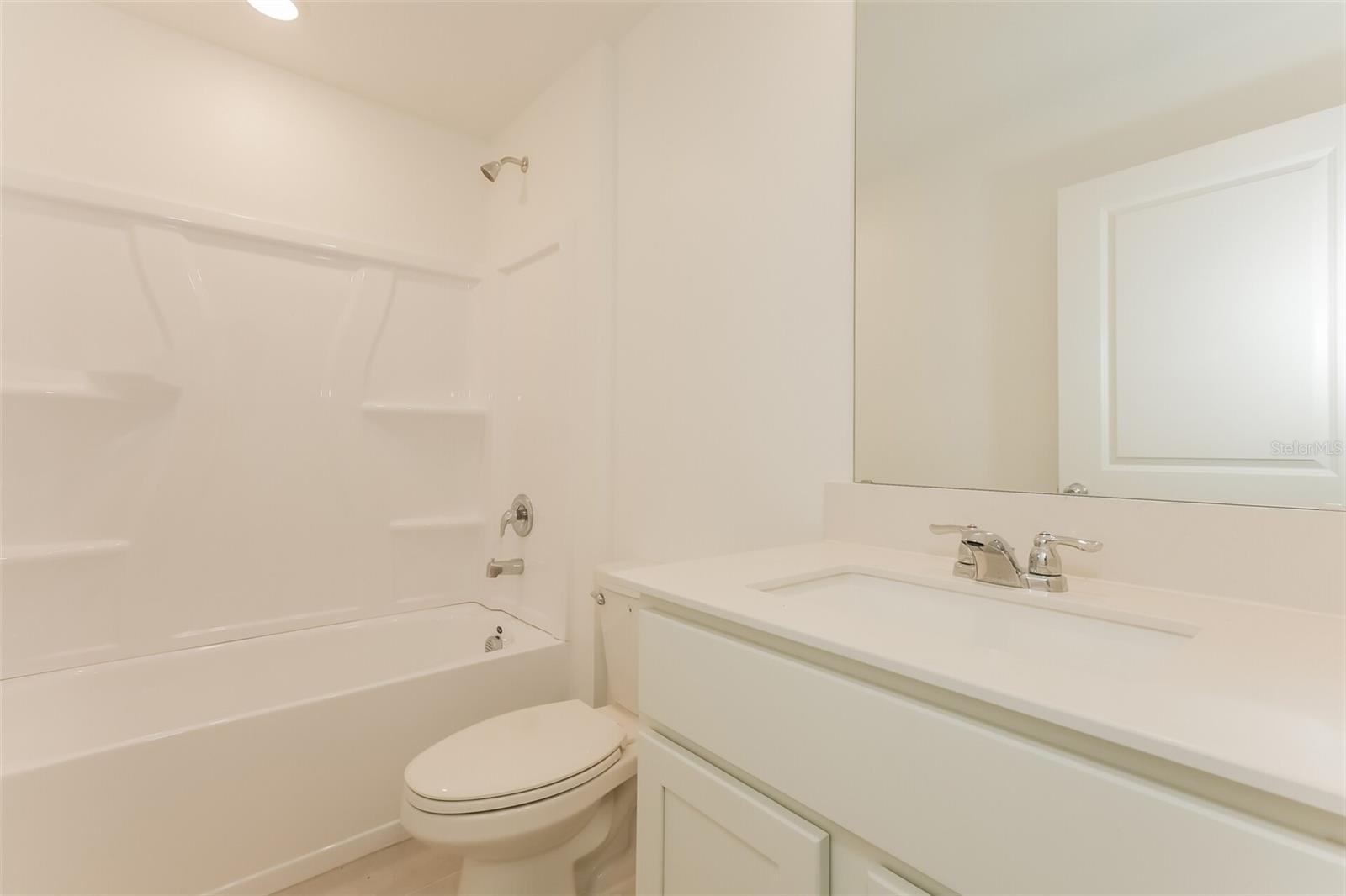 RANCHES/LK MCLEOD III - Residential Lease