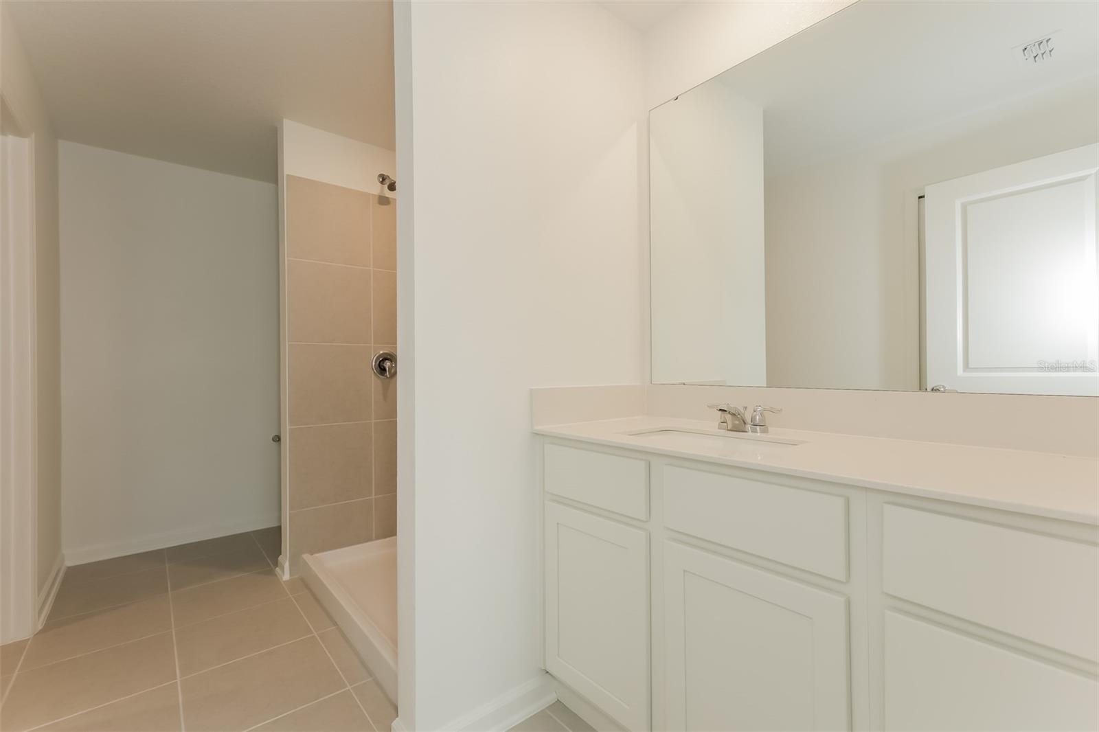 RANCHES/LK MCLEOD III - Residential Lease