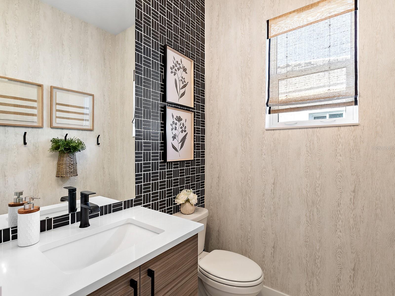 LAKEHOUSE COVE/WATERSIDE PH 5 - Residential