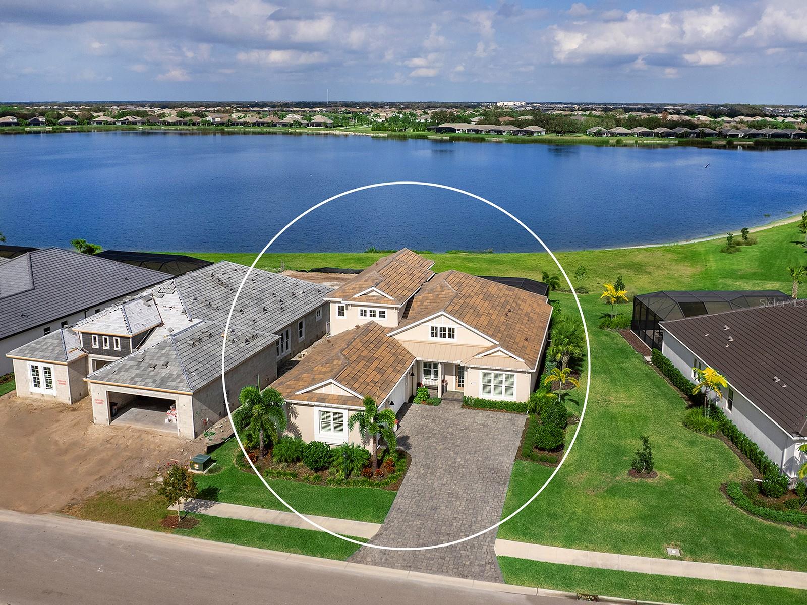 LAKEHOUSE COVE/WATERSIDE PH 5 - Residential