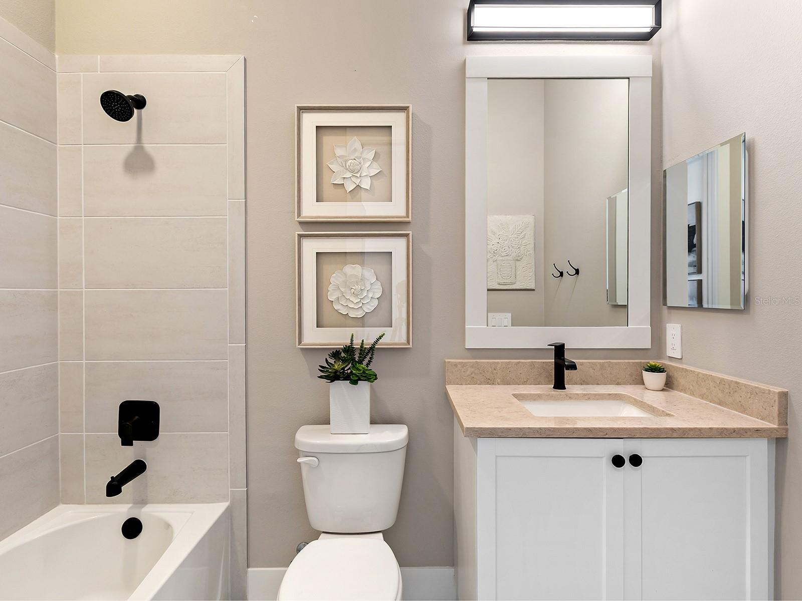 LAKEHOUSE COVE/WATERSIDE PH 5 - Residential