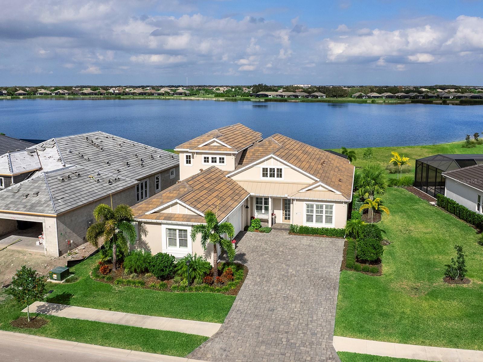 LAKEHOUSE COVE/WATERSIDE PH 5 - Residential