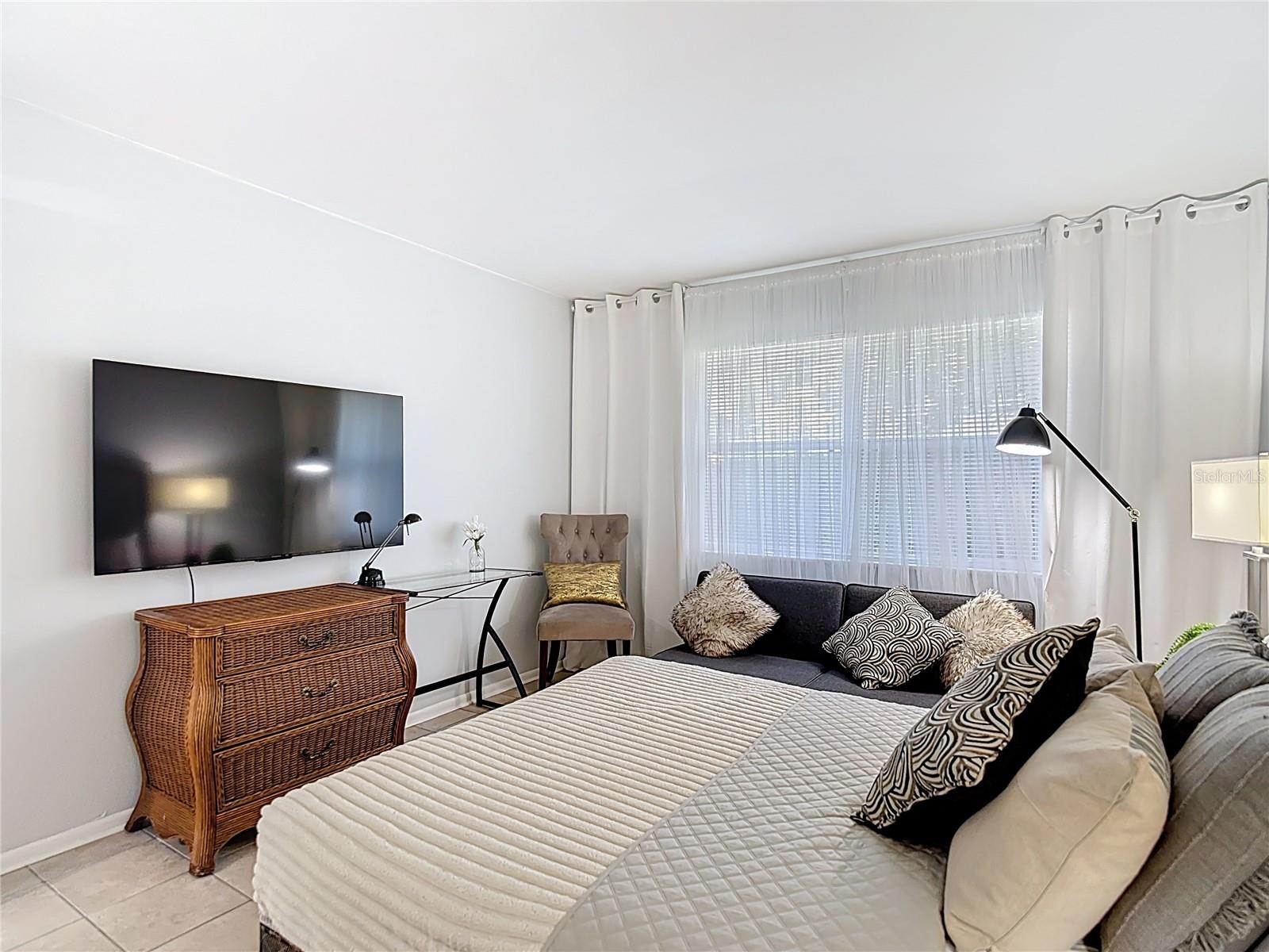 NORTH ST PETERSBURG BLK 12 REV REP - Residential Lease