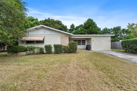 A home in DUNNELLON