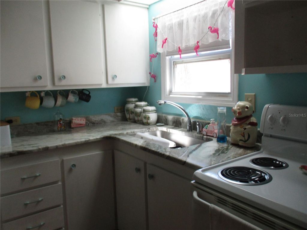 Photo of 5212 4th B Street E, Bradenton, FL 34203 (MLS # A4657092)