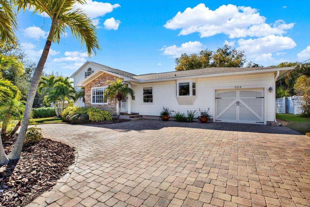 Photo of 504 Fairview Road, Belleair, FL 33756 (MLS # TB8475118)