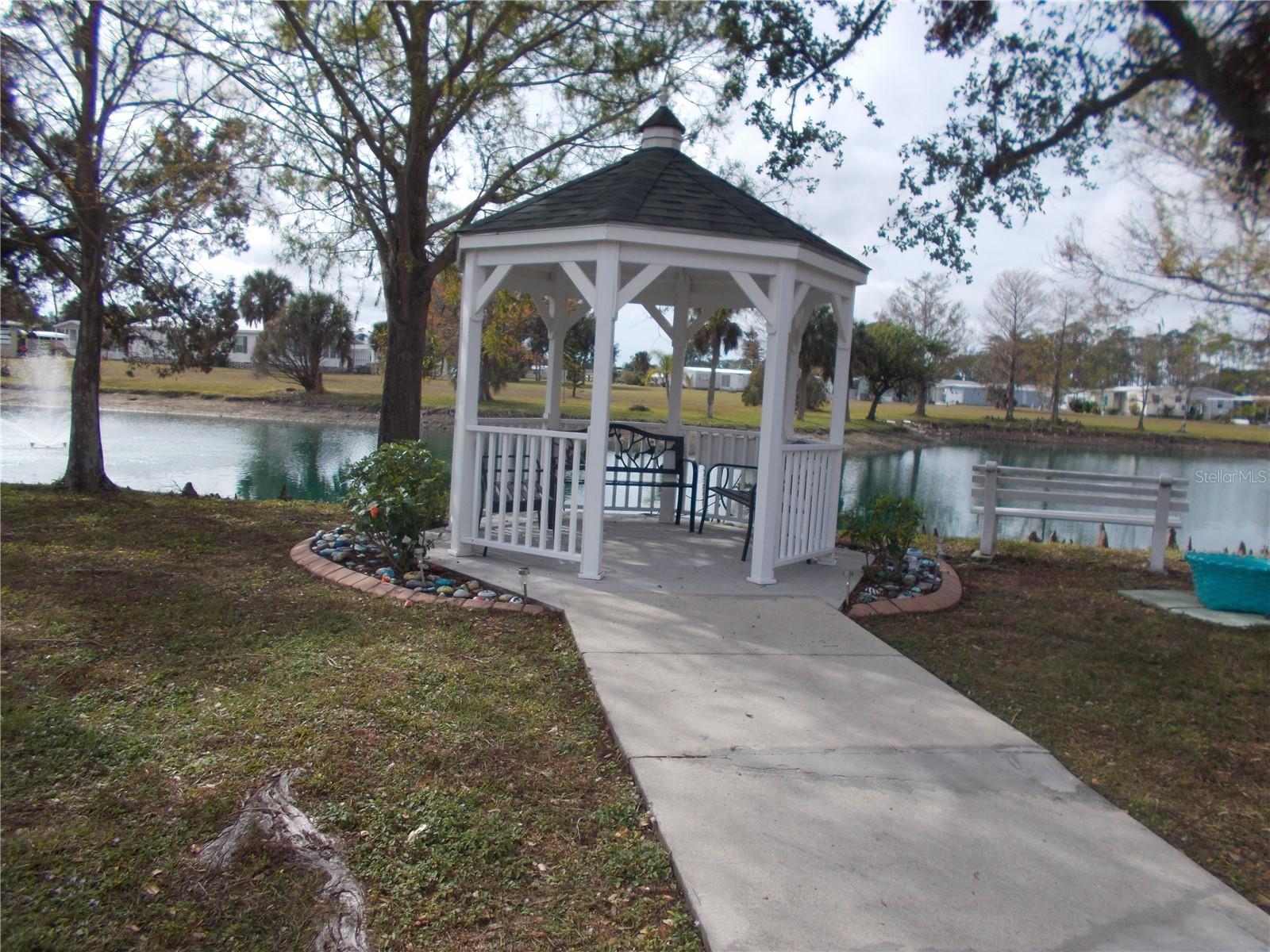 HOLIDAY PARK - Residential