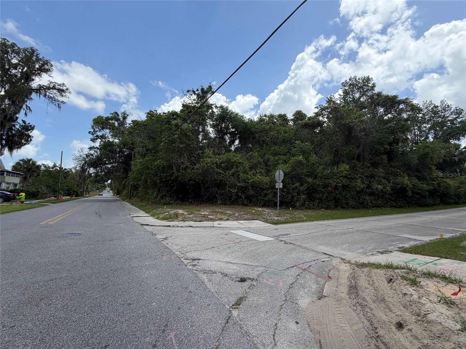 N CLARA AVENUE