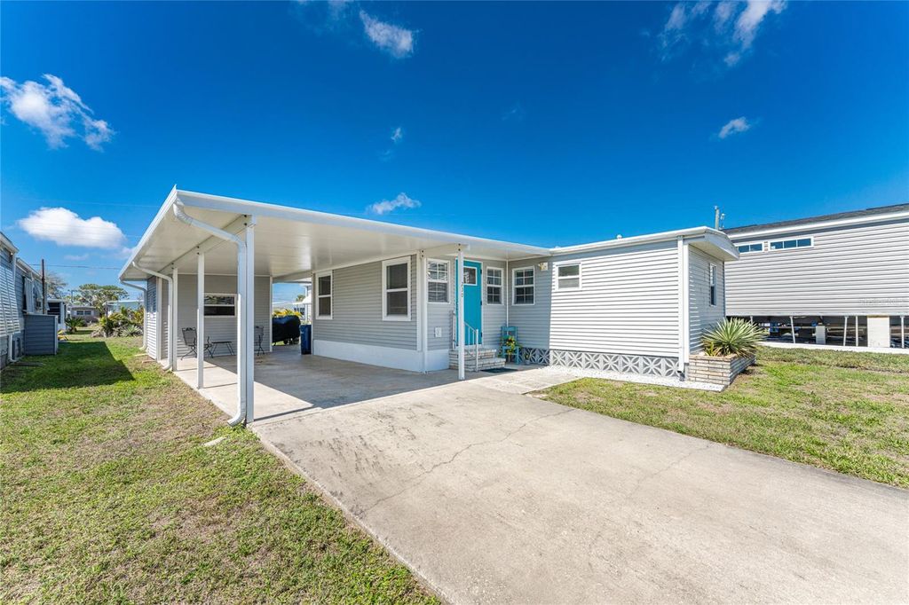 Photo of 230 Wolverine Avenue, North Port, FL 34287 (MLS # D6146686)