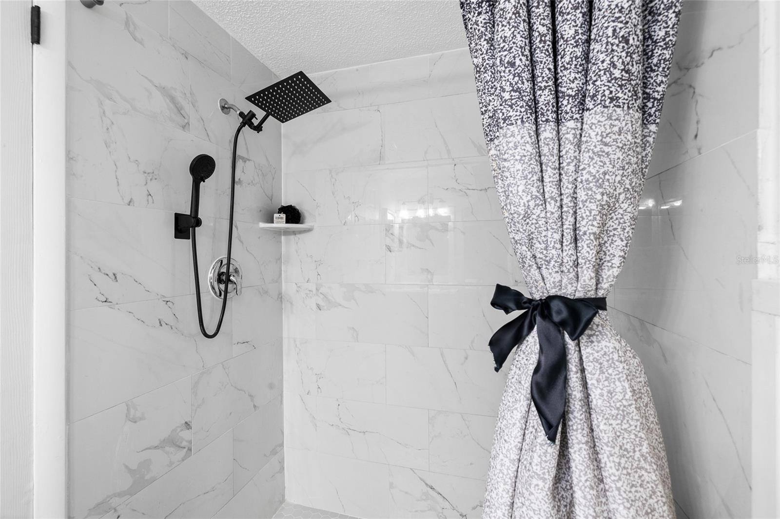 TANGLEWOOD TERR UNIT 3 - Residential